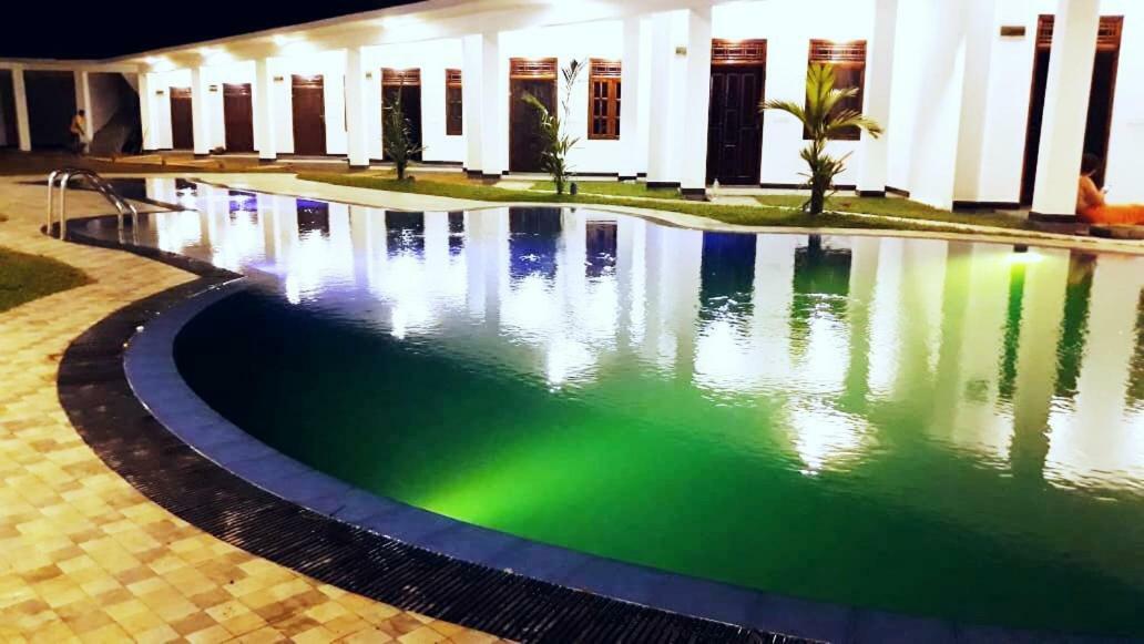 Guitar Bay Hotel Arugam Bay Exterior photo