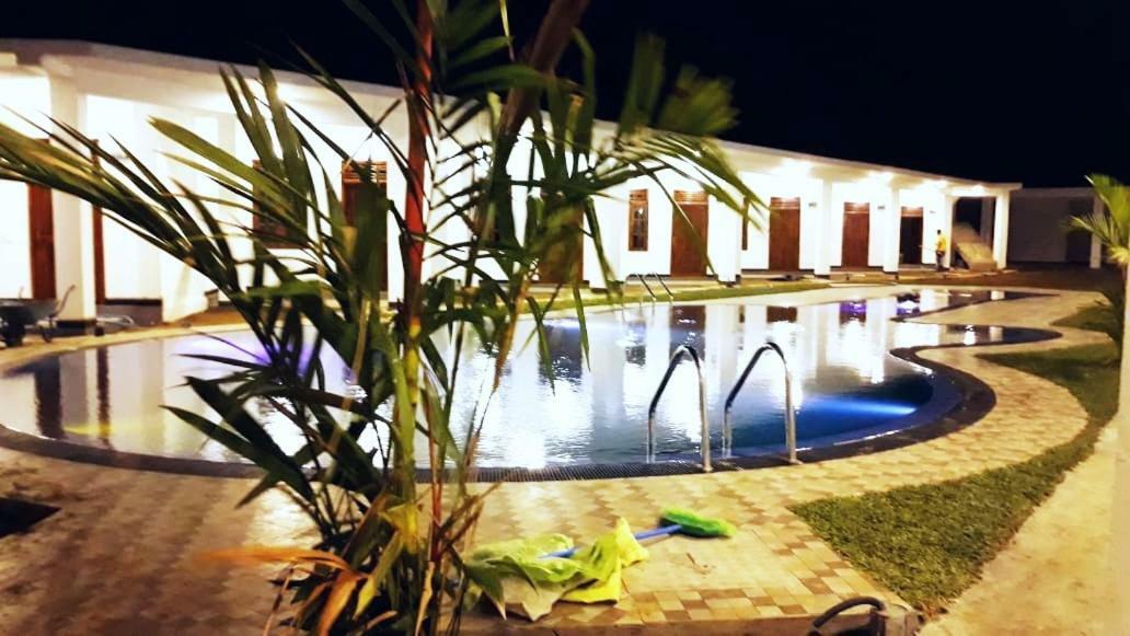 Guitar Bay Hotel Arugam Bay Exterior photo